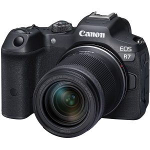Canon D.Cam Eos R7 + Rf-S 18-150Mm